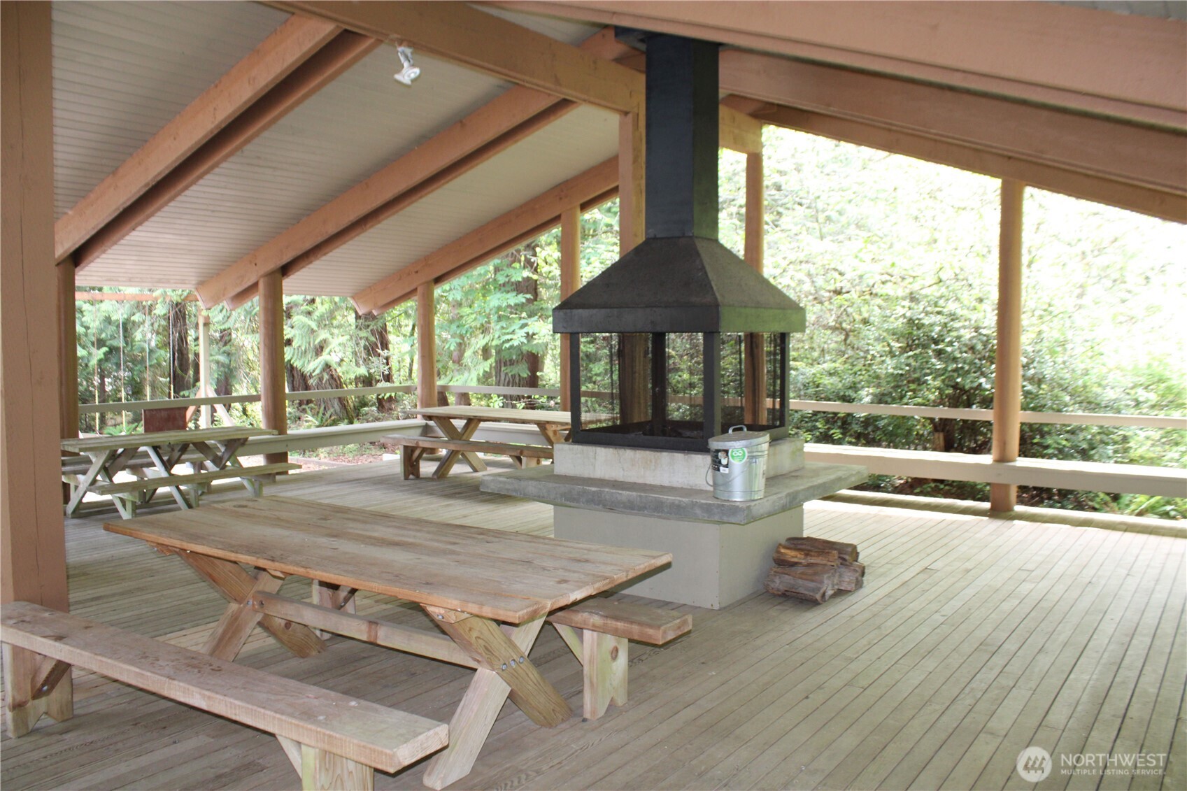 655 E Portage Road , Shelton, WA 98584