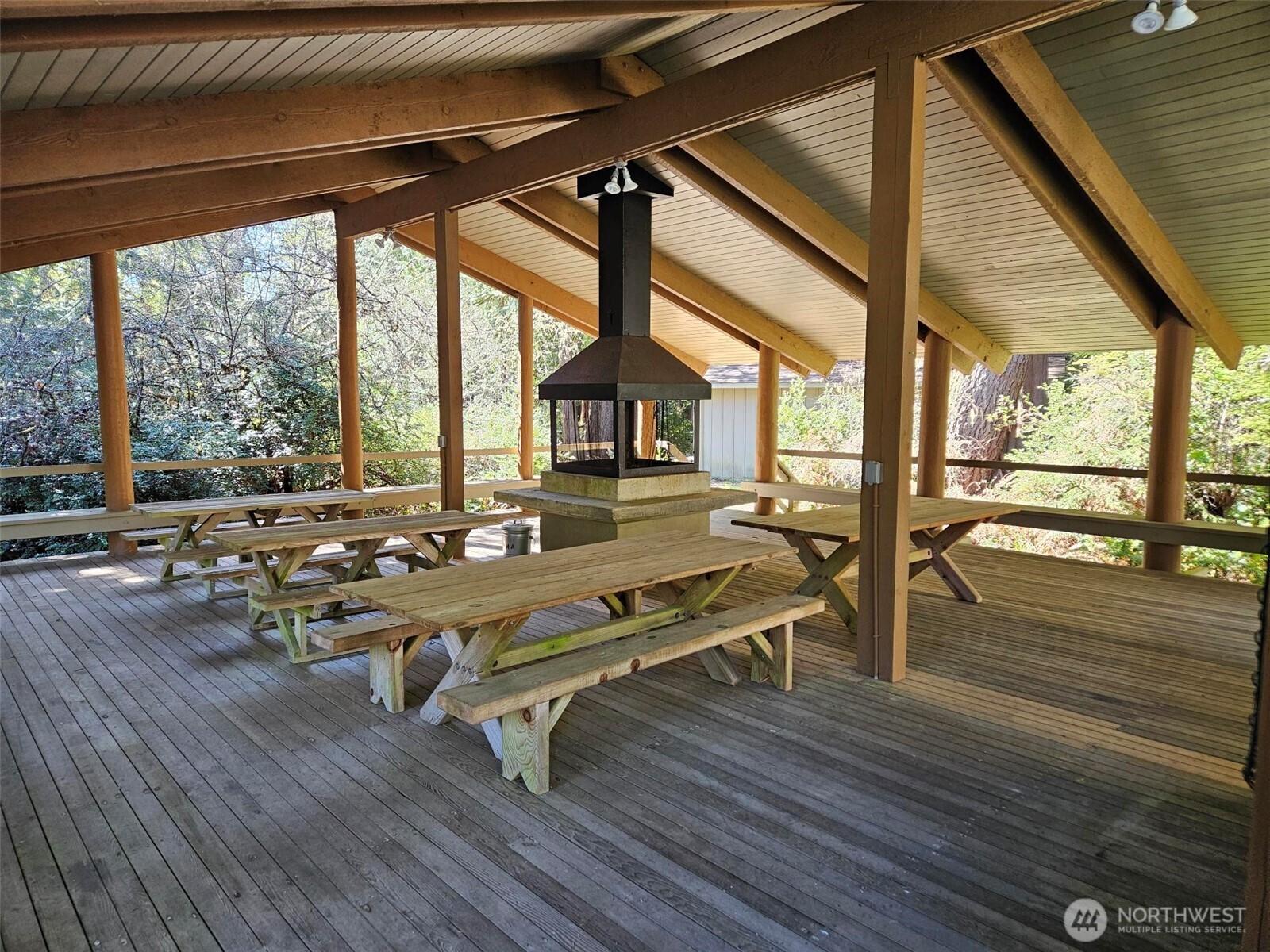 655 E Portage Road , Shelton, WA 98584