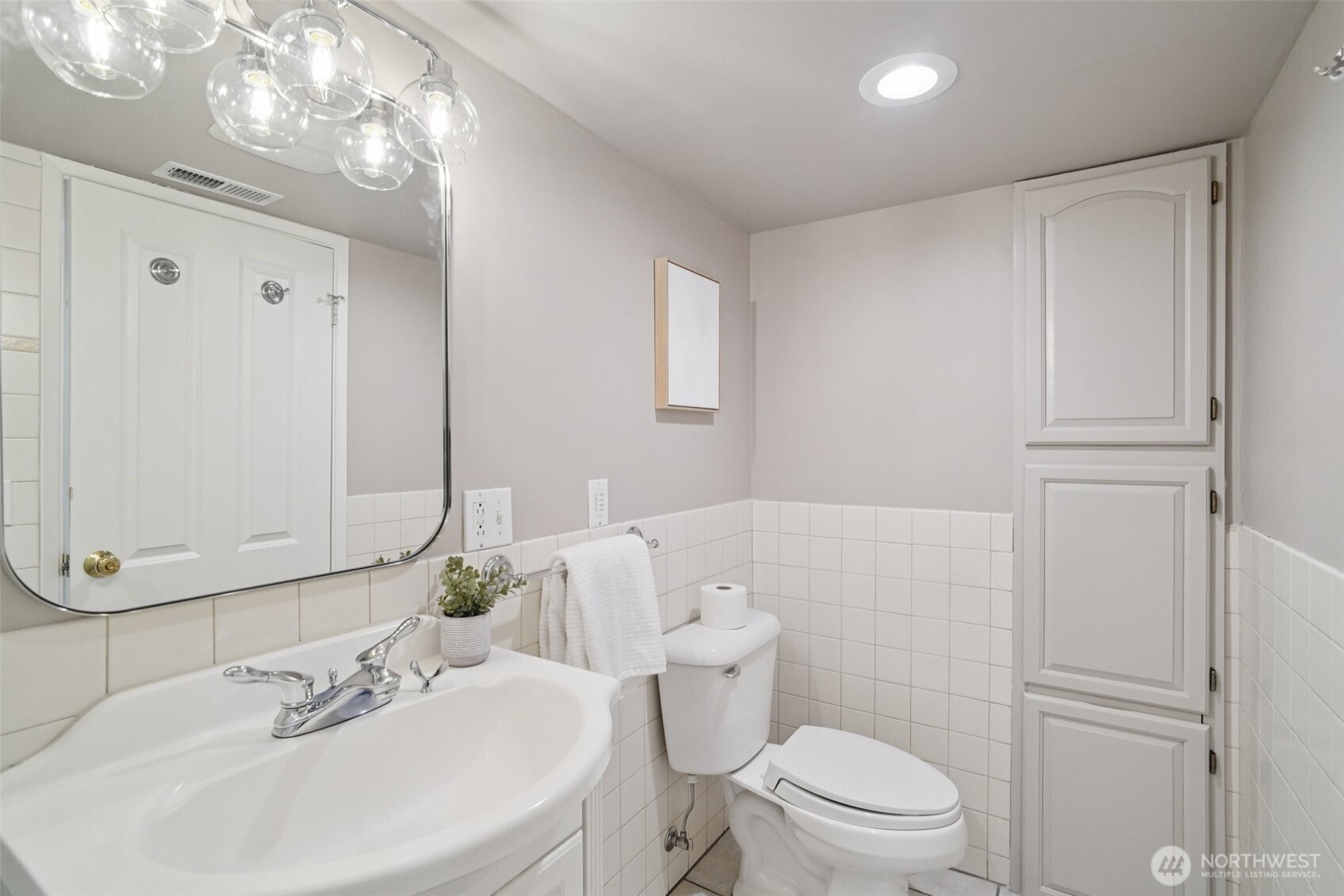 314 N 117th Street , Seattle, WA 98133