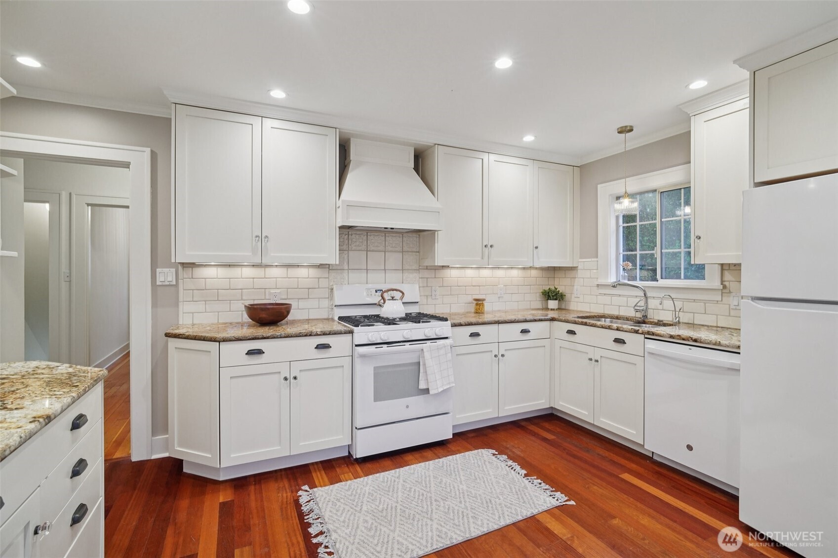 314 N 117th Street , Seattle, WA 98133