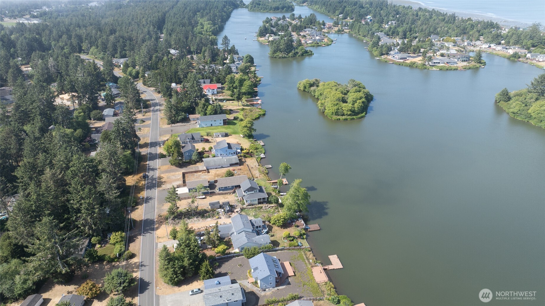 544 Mt Olympus Avenue SE, Ocean Shores, WA 98569