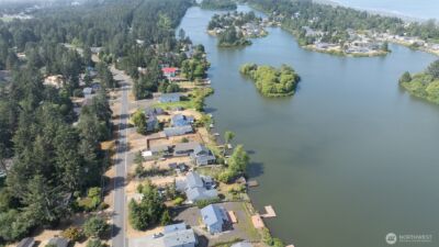 544 Mt Olympus Avenue SE, Ocean Shores, WA 98569 - Photo 14