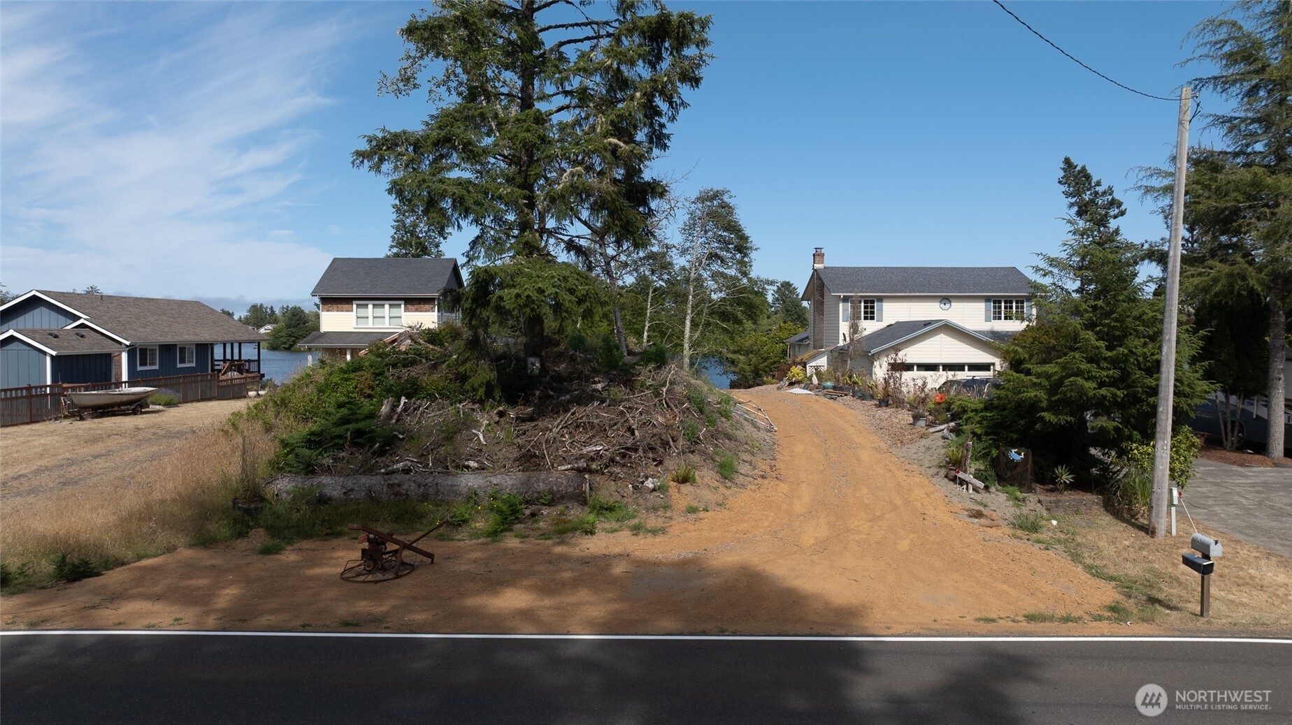 544 Mt Olympus Avenue SE, Ocean Shores, WA 98569