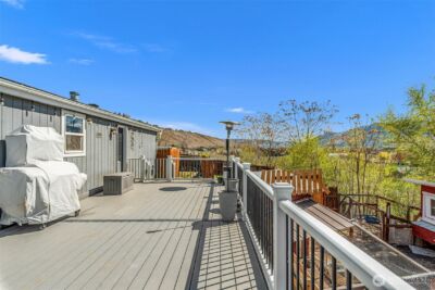 1053 S Perry Avenue , East Wenatchee, WA 98802 - Photo 30