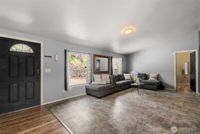 1053 S Perry Avenue , East Wenatchee, WA 98802 - Photo 3