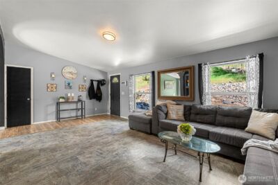 1053 S Perry Avenue , East Wenatchee, WA 98802 - Photo 5