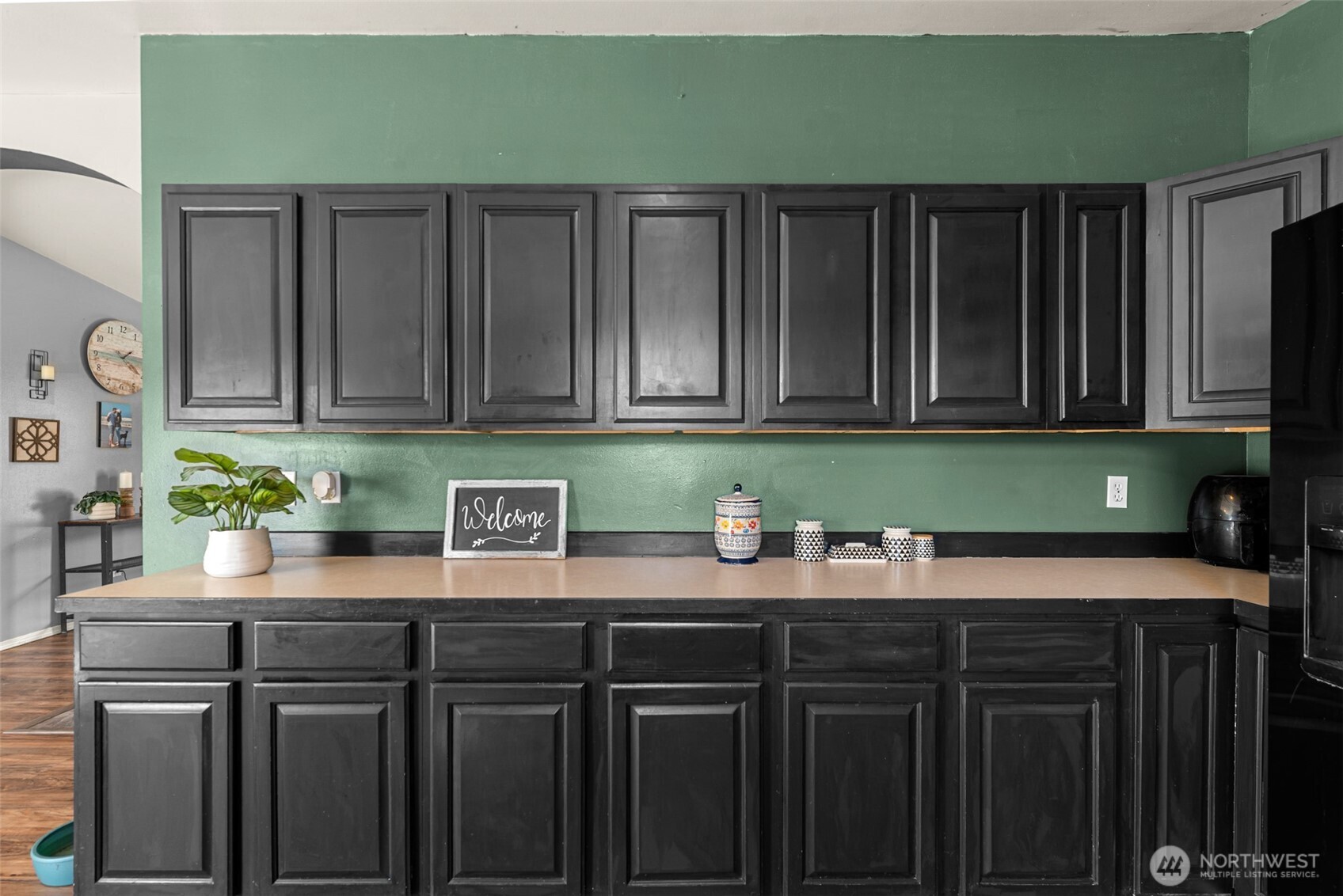 1053 S Perry Avenue , East Wenatchee, WA 98802