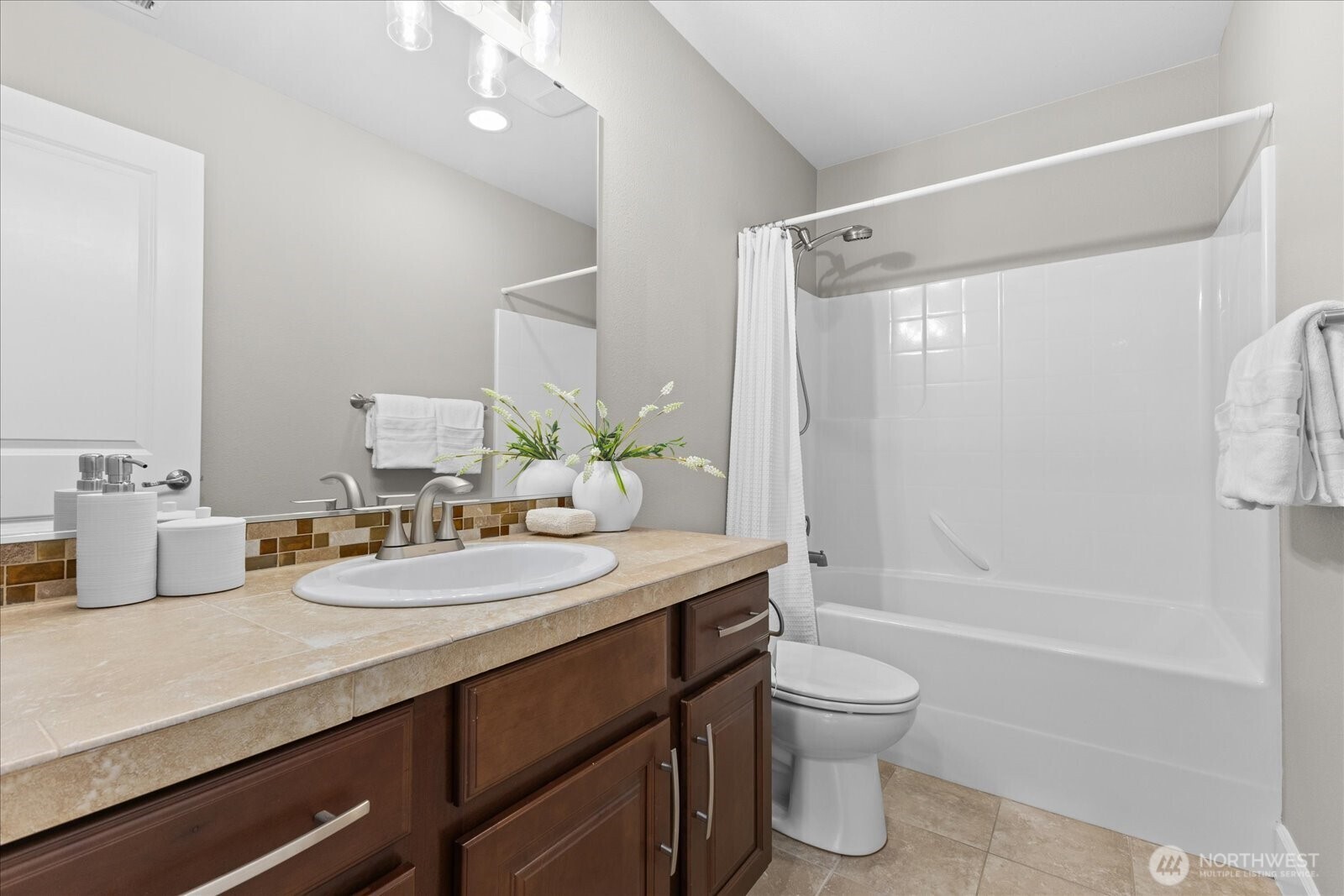 20048 94th Drive NE, Bothell, WA 98011-2348