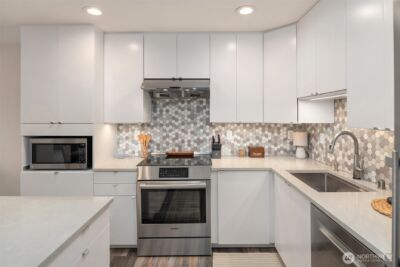 5225 50th Avenue NE #208, Seattle, WA 98105 - Photo 15