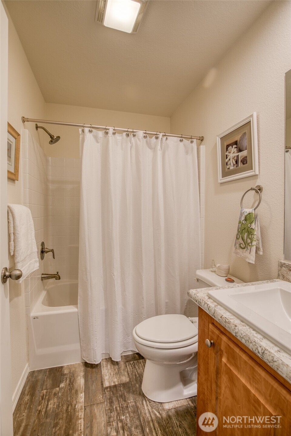 810 Magellan Avenue NE, Ocean Shores, WA 98569