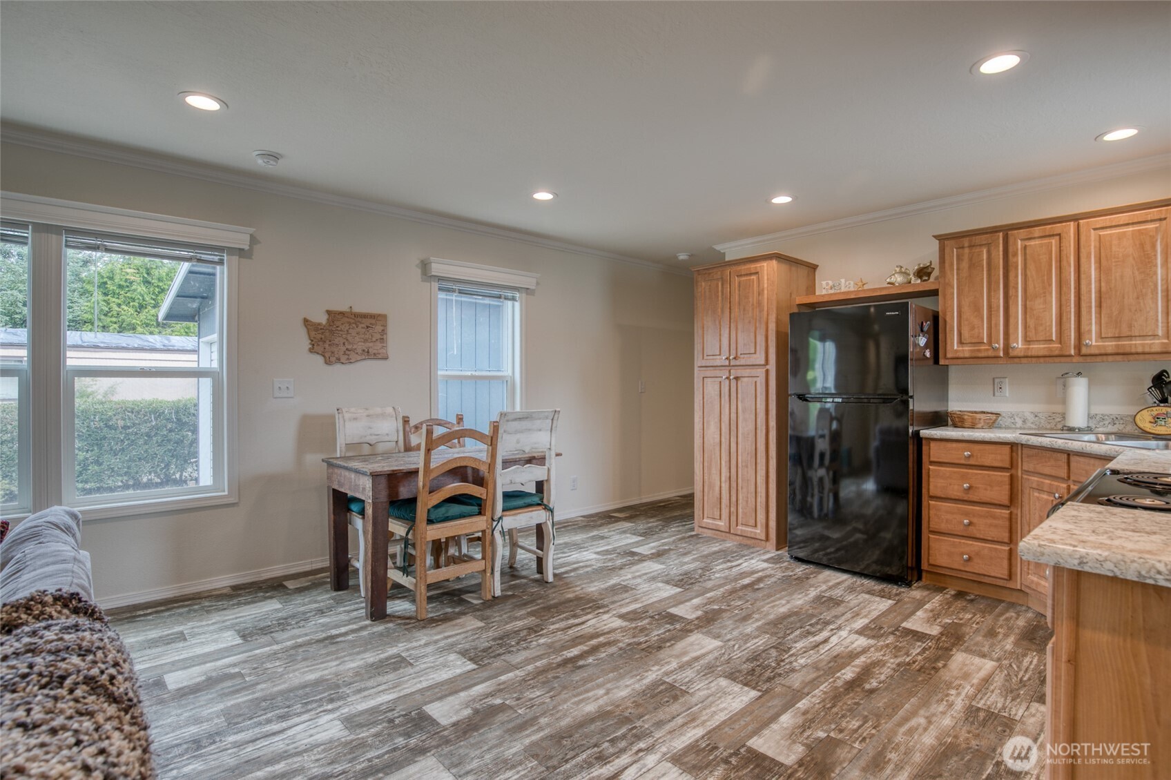 810 Magellan Avenue NE, Ocean Shores, WA 98569