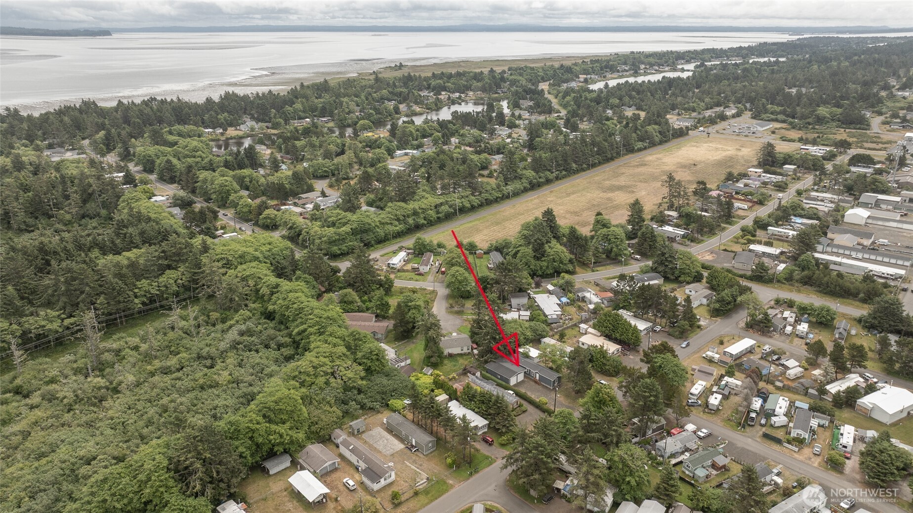 810 Magellan Avenue NE, Ocean Shores, WA 98569