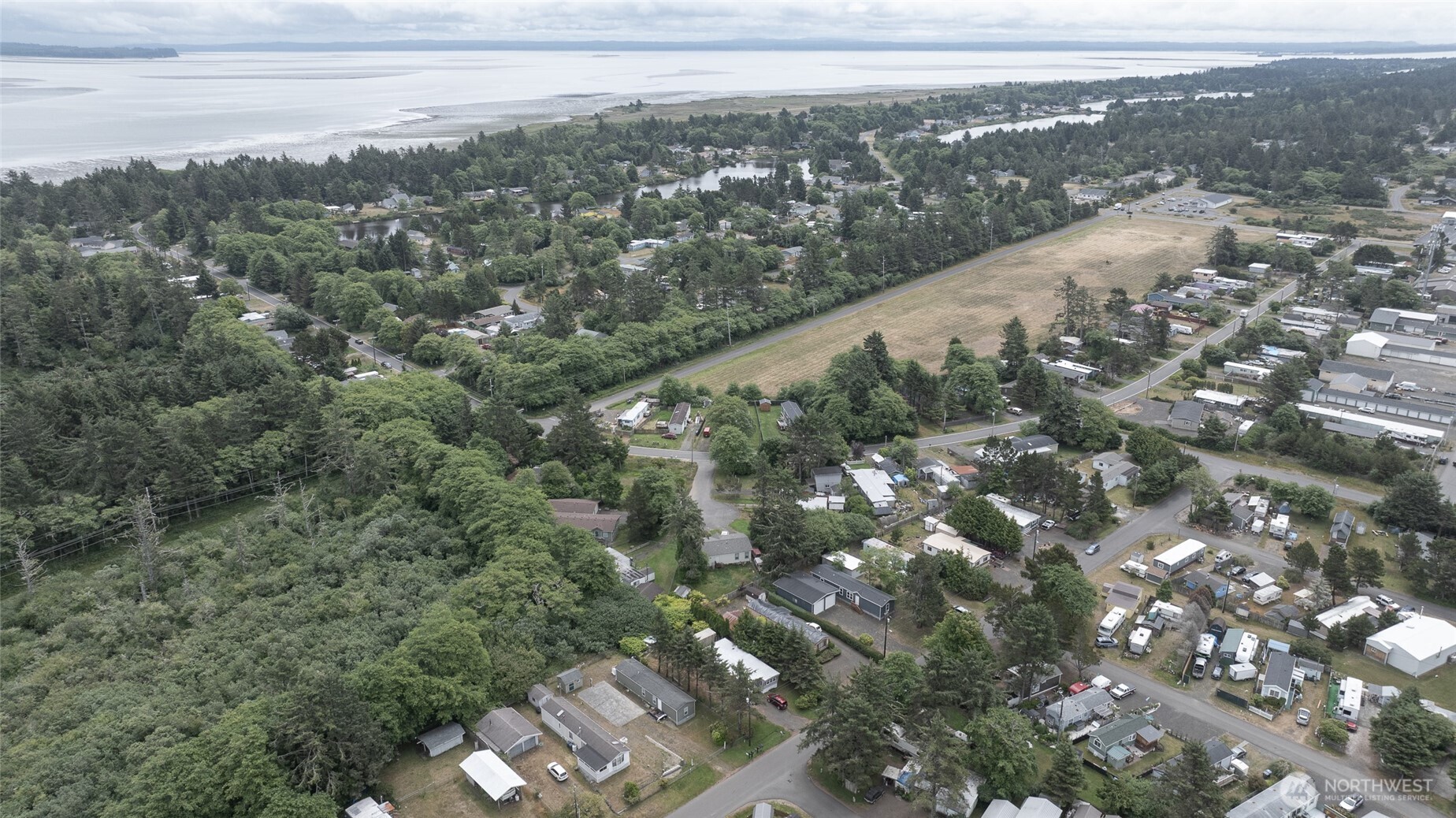 810 Magellan Avenue NE, Ocean Shores, WA 98569