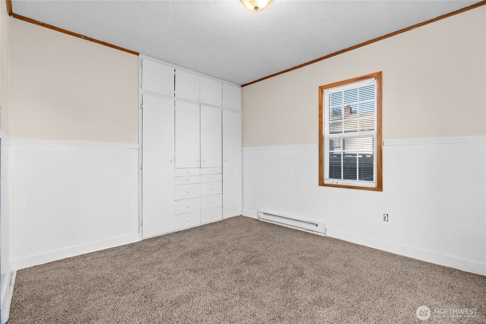 633 E Arcadia Avenue , Shelton, WA 98584