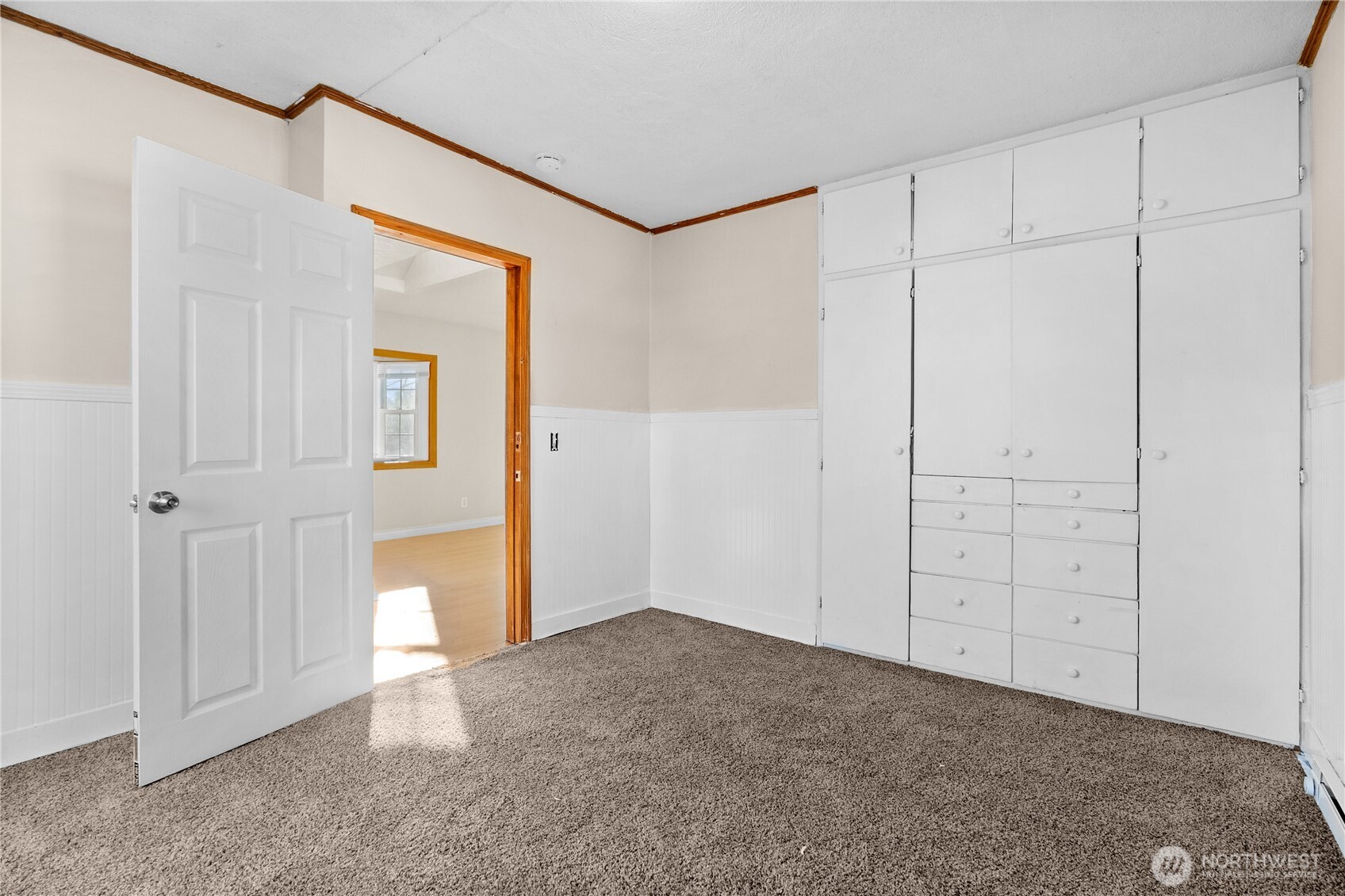 633 E Arcadia Avenue , Shelton, WA 98584