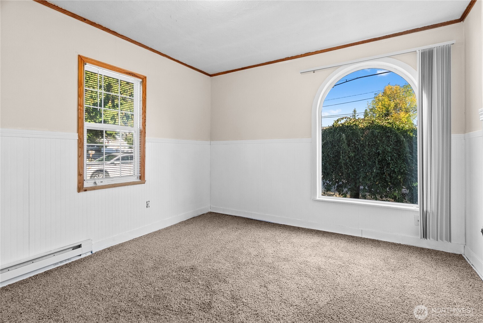 633 E Arcadia Avenue , Shelton, WA 98584