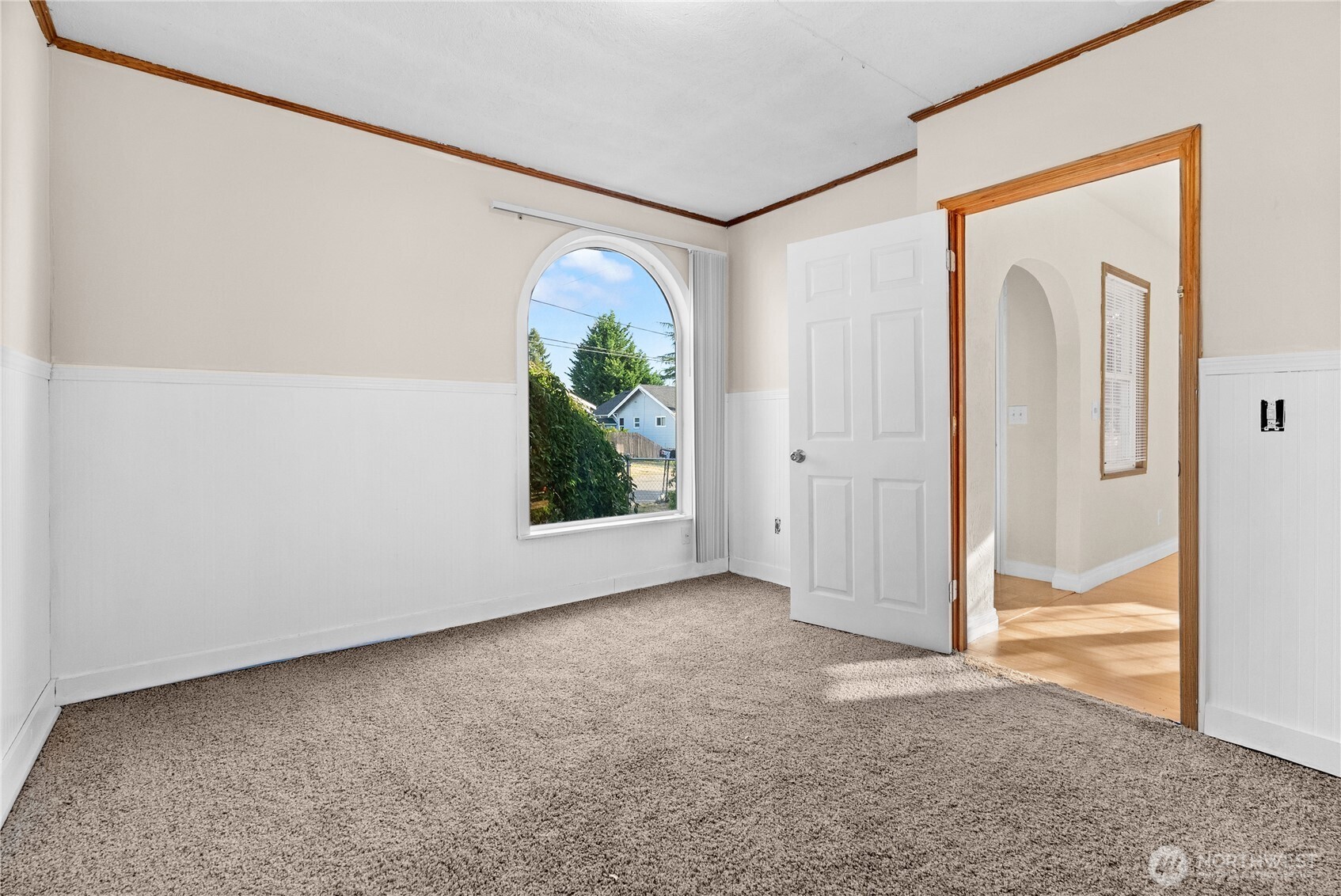 633 E Arcadia Avenue , Shelton, WA 98584