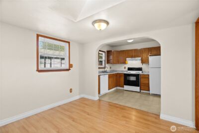 633 E Arcadia Avenue , Shelton, WA 98584 - Photo 9