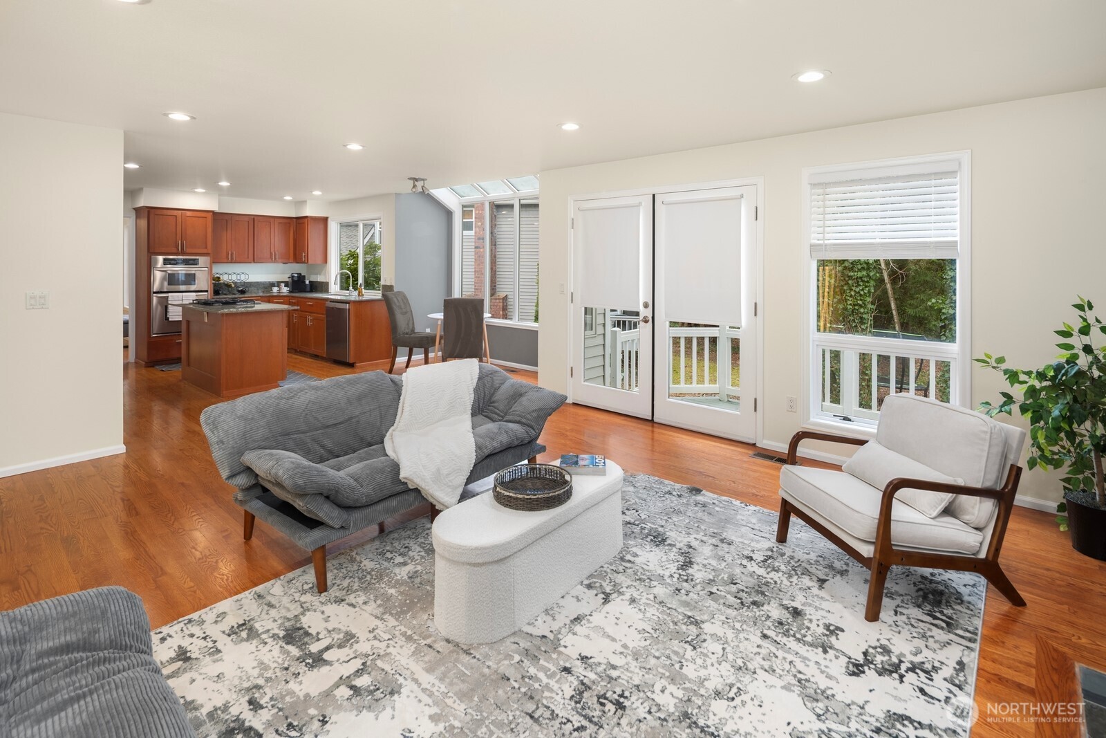 14916 NE 76th Court , Redmond, WA 98052