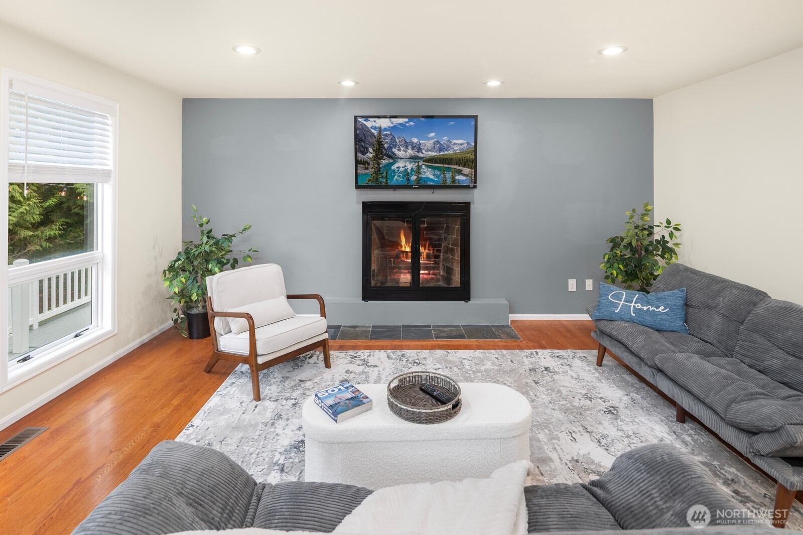 14916 NE 76th Court , Redmond, WA 98052