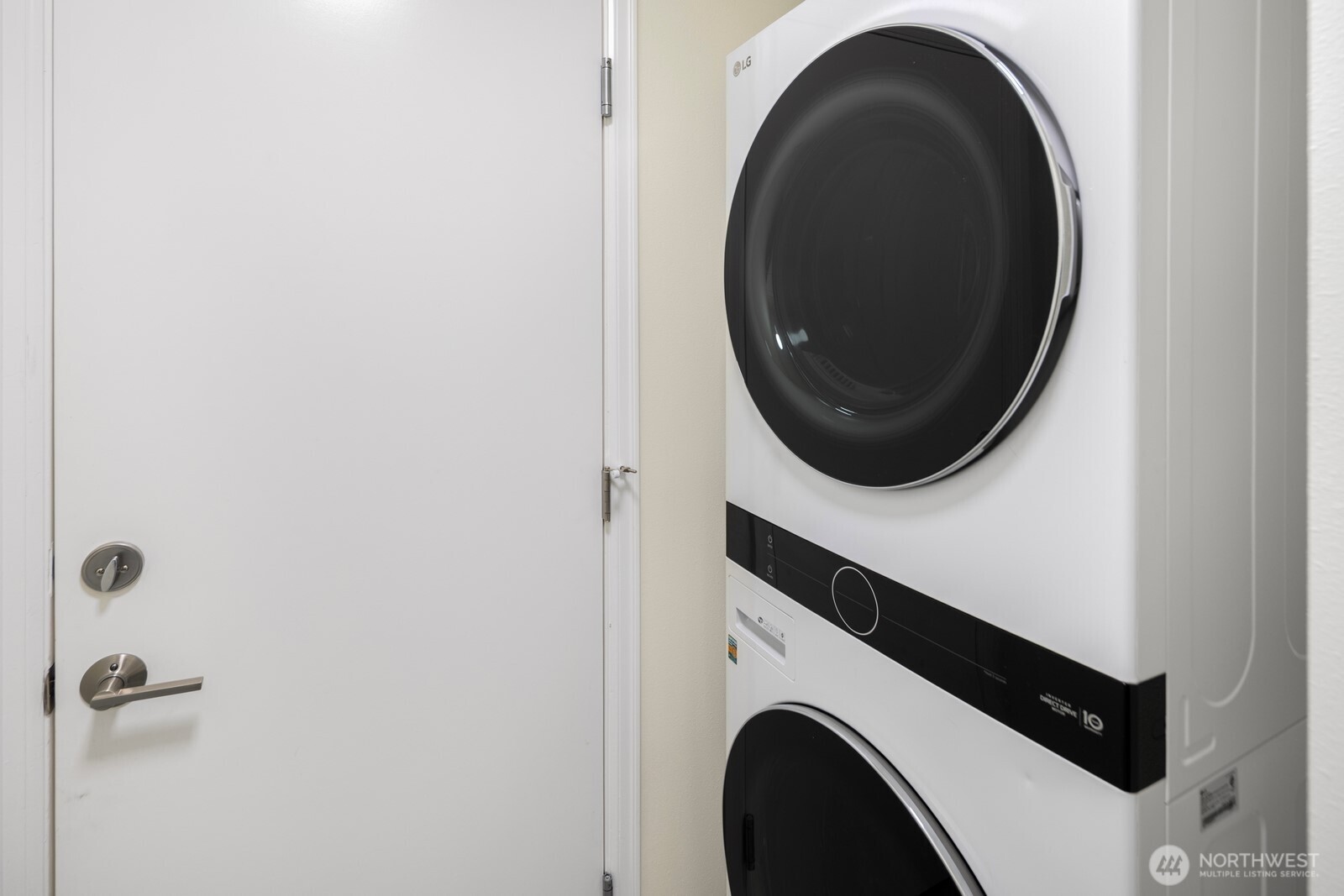 14916 NE 76th Court , Redmond, WA 98052