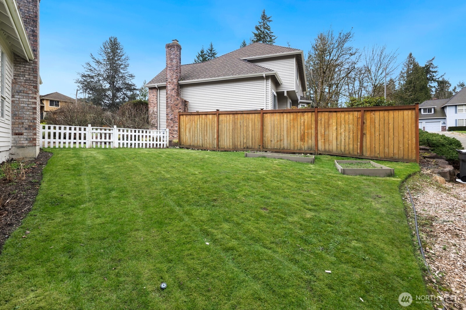 14916 NE 76th Court , Redmond, WA 98052