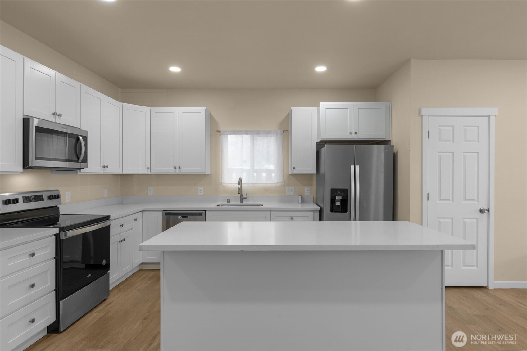 942 S M Street , Tacoma, WA 98405