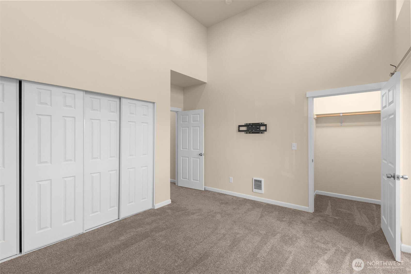 942 S M Street , Tacoma, WA 98405