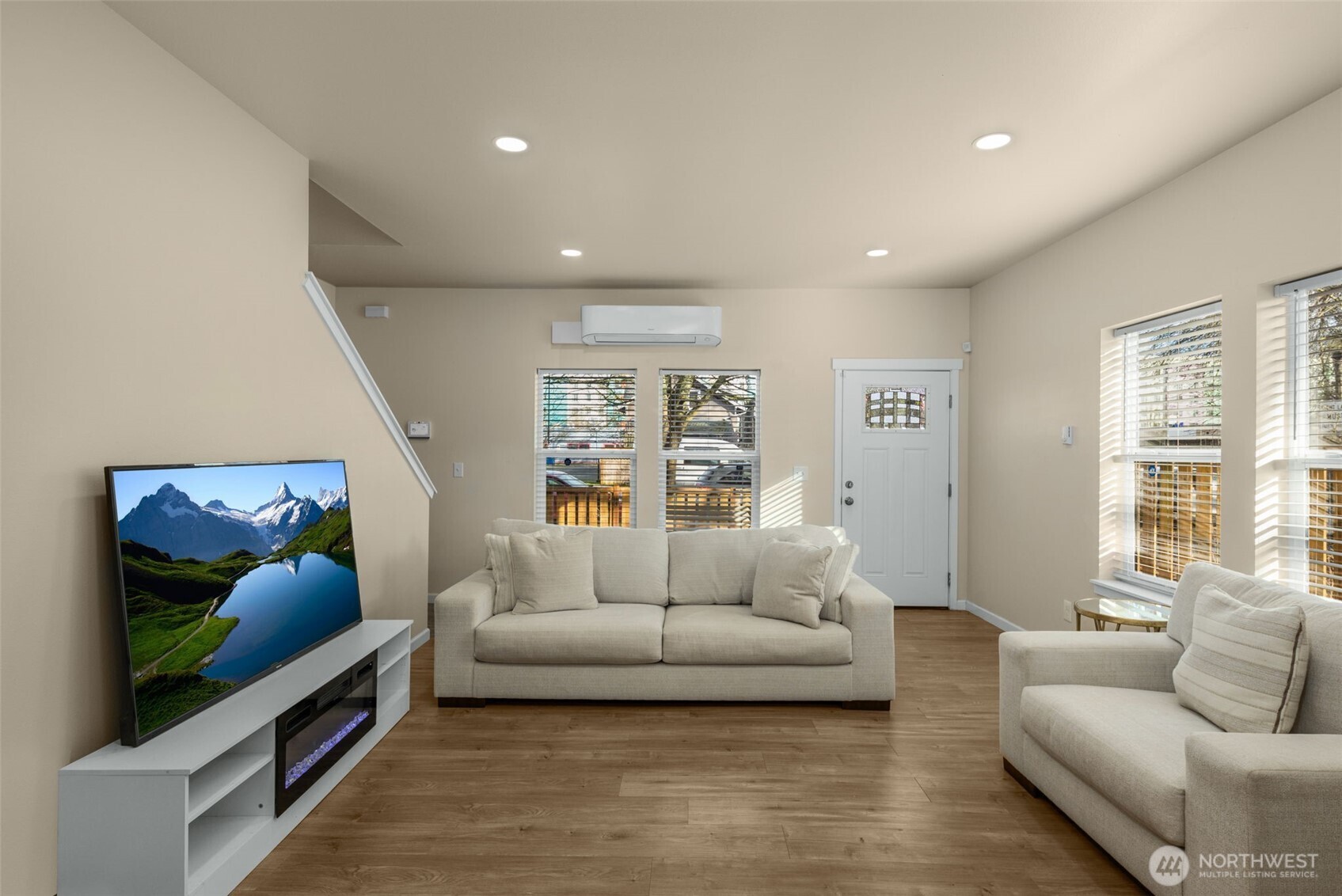 942 S M Street , Tacoma, WA 98405