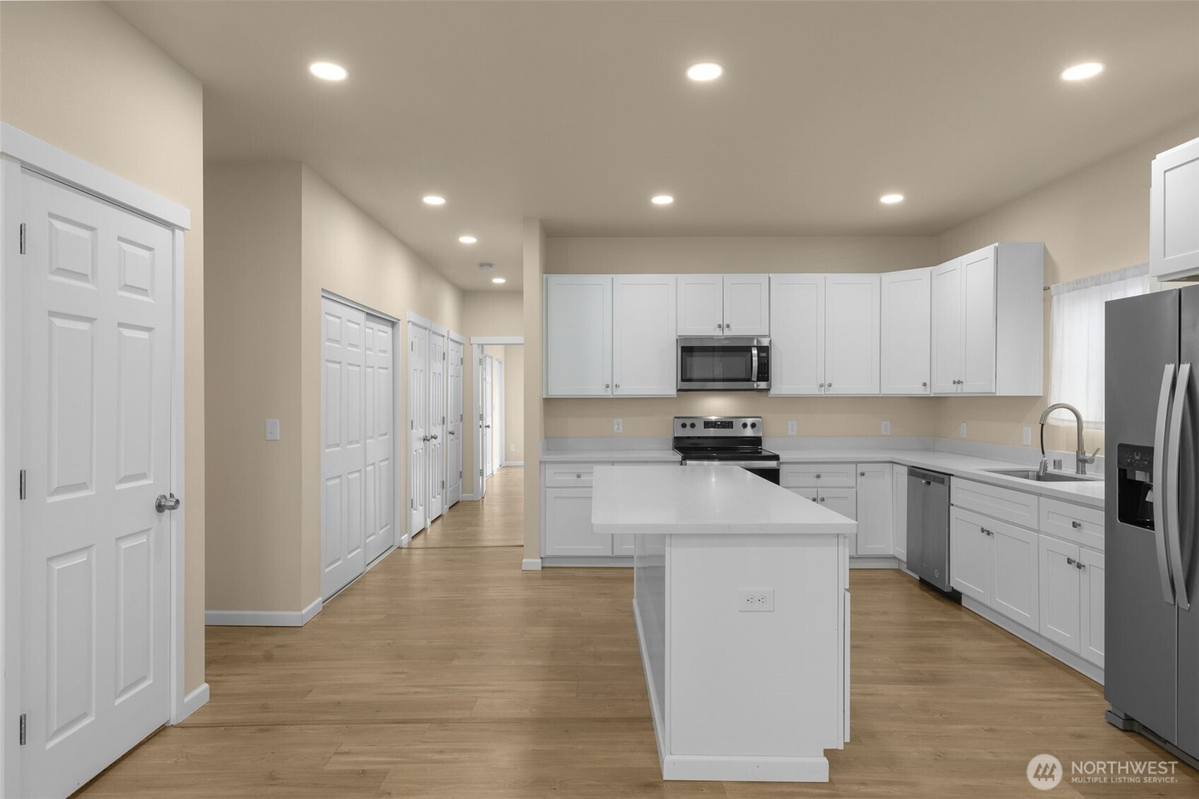 942 S M Street , Tacoma, WA 98405