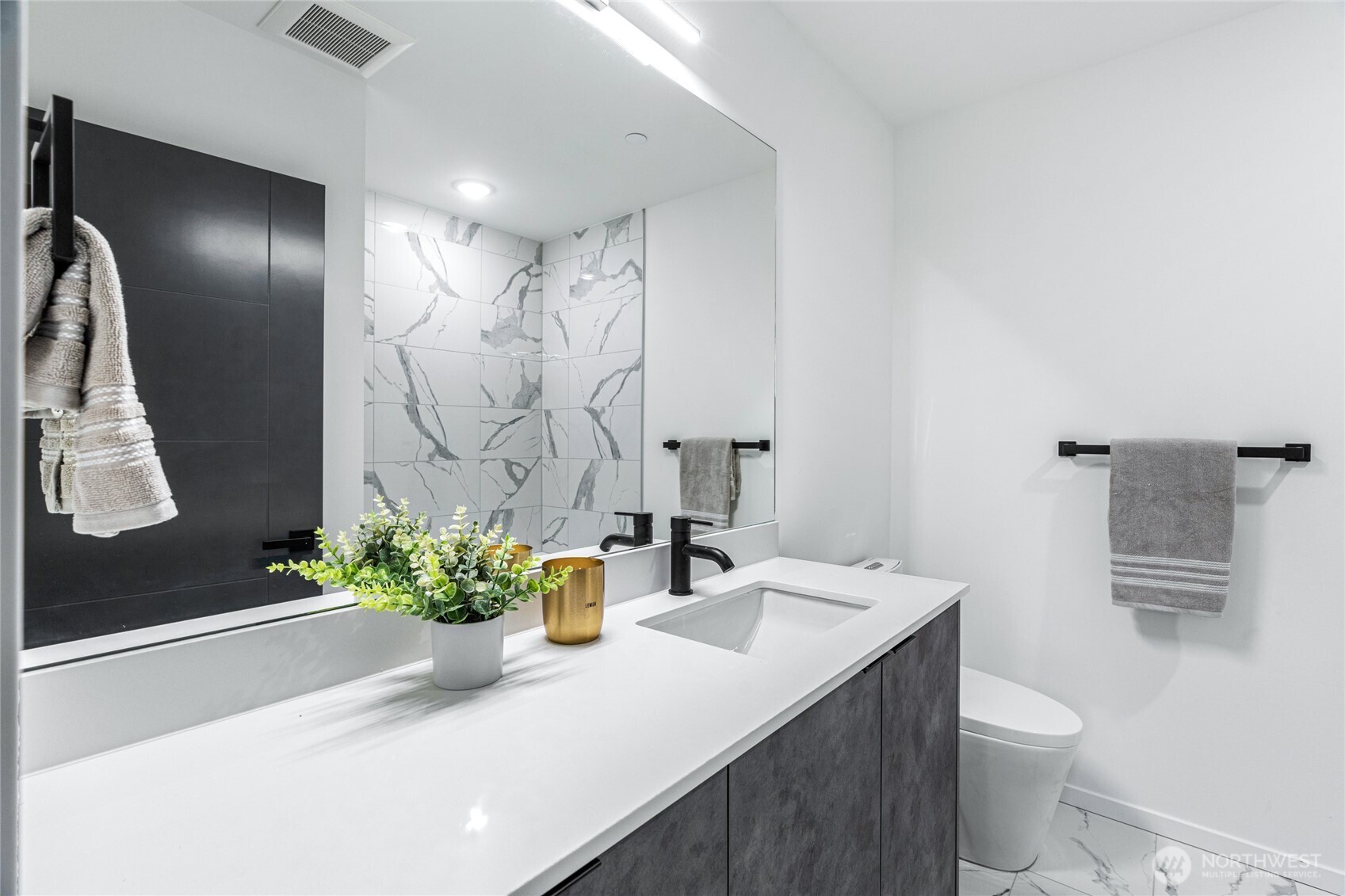 3500 NE 125th Street #C, Seattle, WA 98125