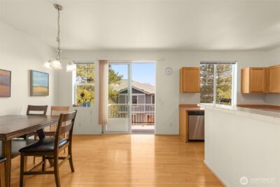 6895 Holly Park Drive S, Seattle, WA 98118 - Photo 12