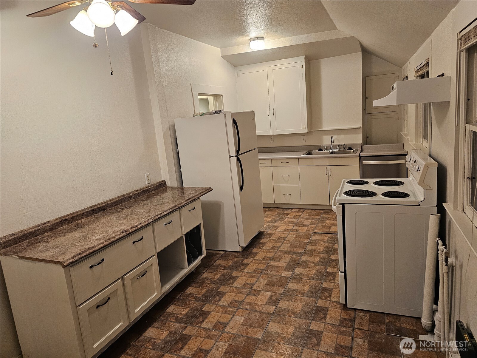 211 E Commercial Street , Dayton, WA 99328