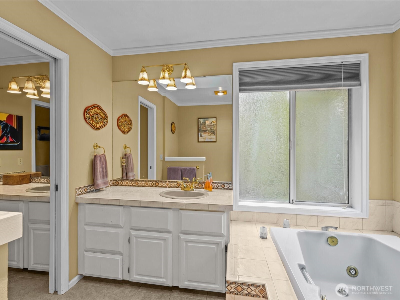 19607 110th Place NE, Bothell, WA 98011-1753