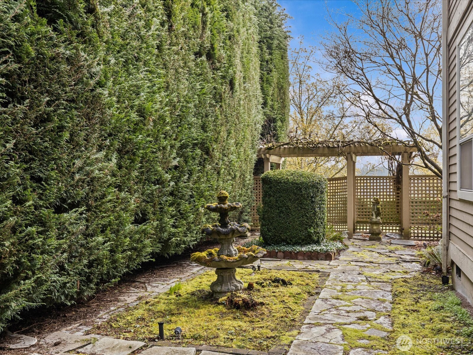 19607 110th Place NE, Bothell, WA 98011-1753