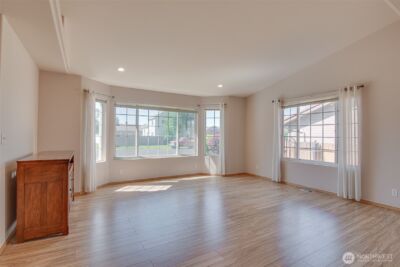 310 E Tanglewood Drive , Moses Lake, WA 98837 - Photo 11