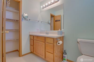 310 E Tanglewood Drive , Moses Lake, WA 98837 - Photo 18