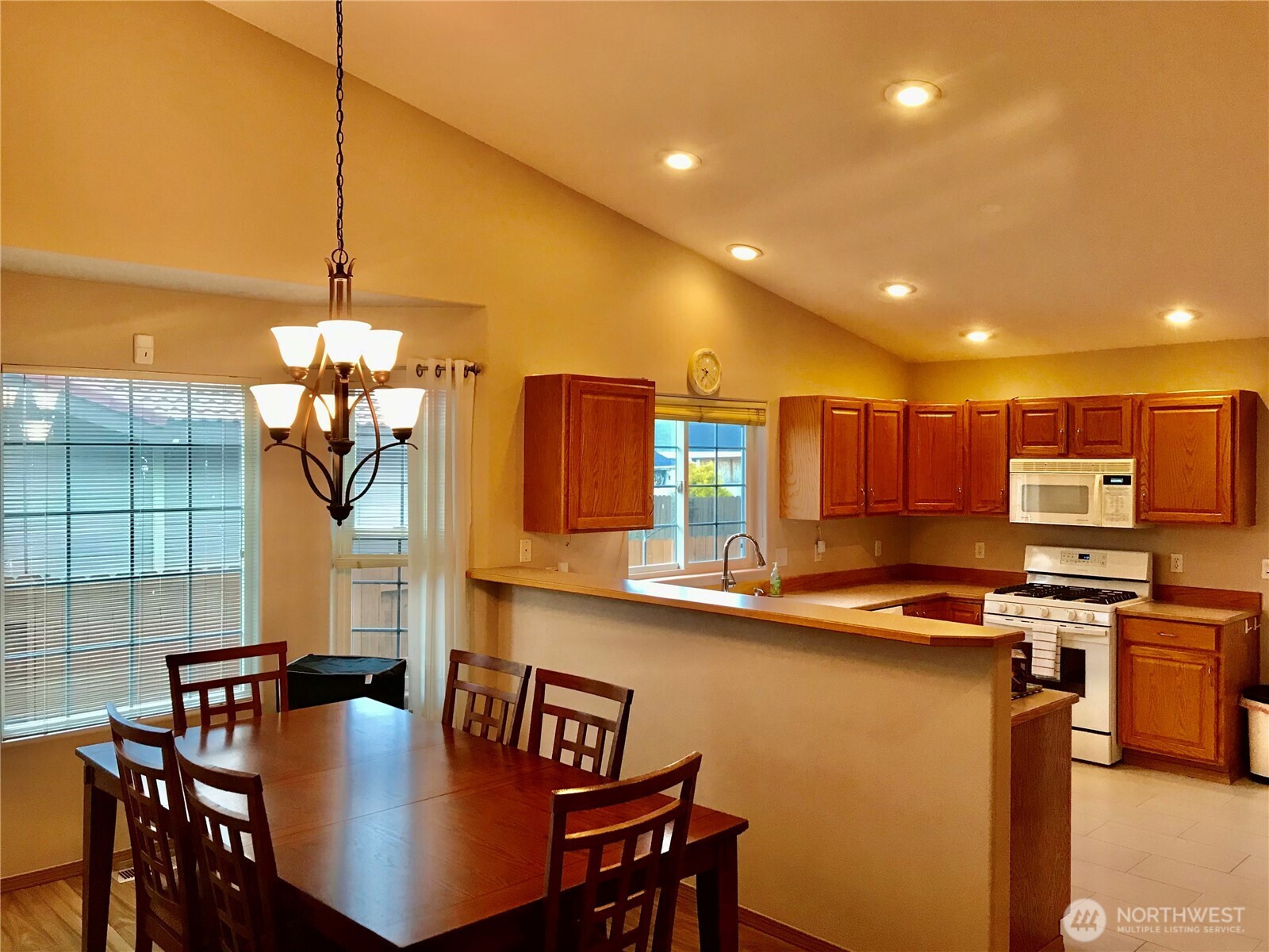 310 E Tanglewood Drive , Moses Lake, WA 98837