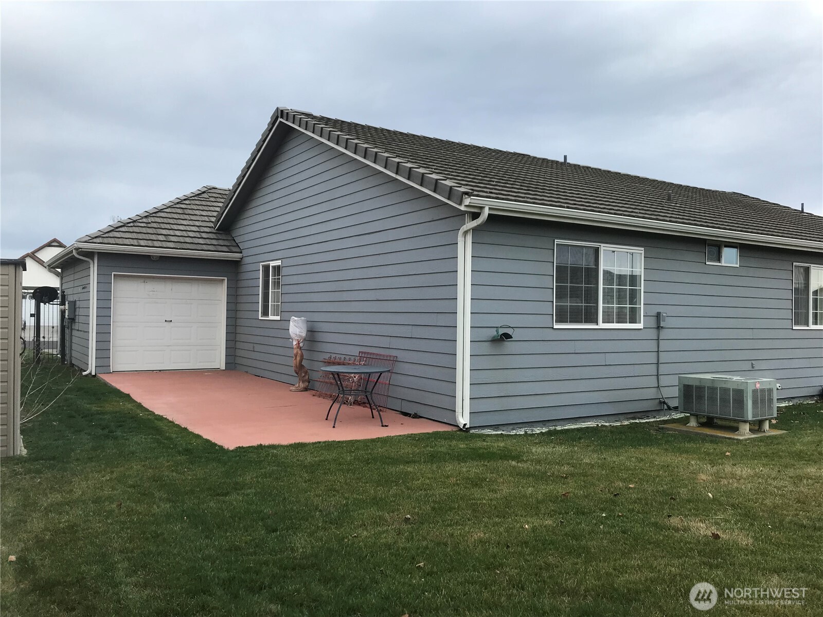 310 E Tanglewood Drive , Moses Lake, WA 98837