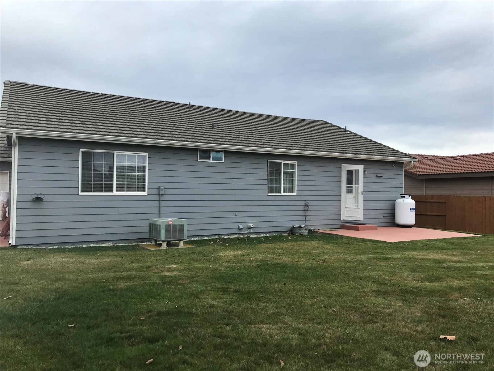 310 E Tanglewood Drive , Moses Lake, WA 98837