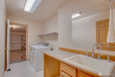 310 E Tanglewood Drive , Moses Lake, WA 98837 - Photo 24