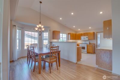 310 E Tanglewood Drive , Moses Lake, WA 98837 - Photo 3