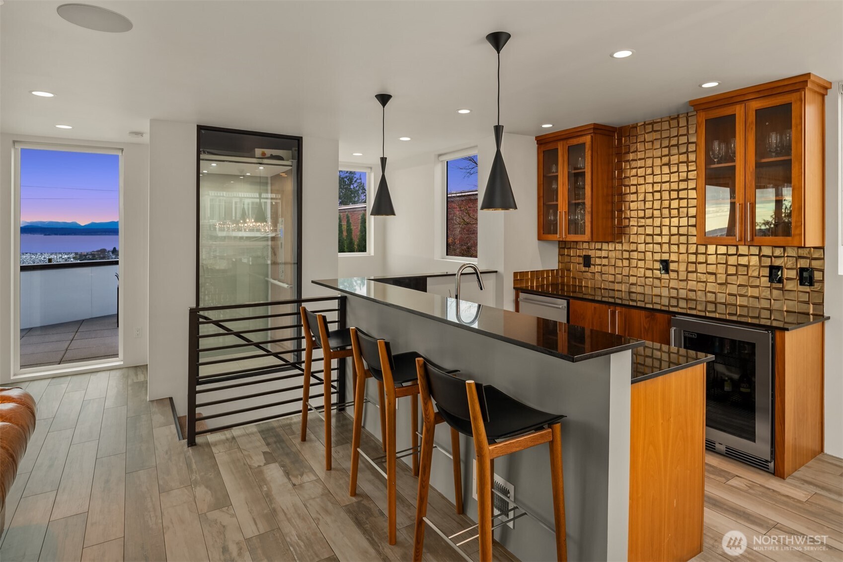 1400 Olympic Way W, Seattle, WA 98119