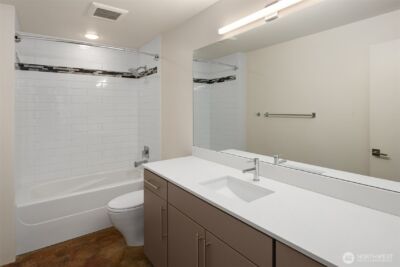 1400 Olympic Way W, Seattle, WA 98119 - Photo 33