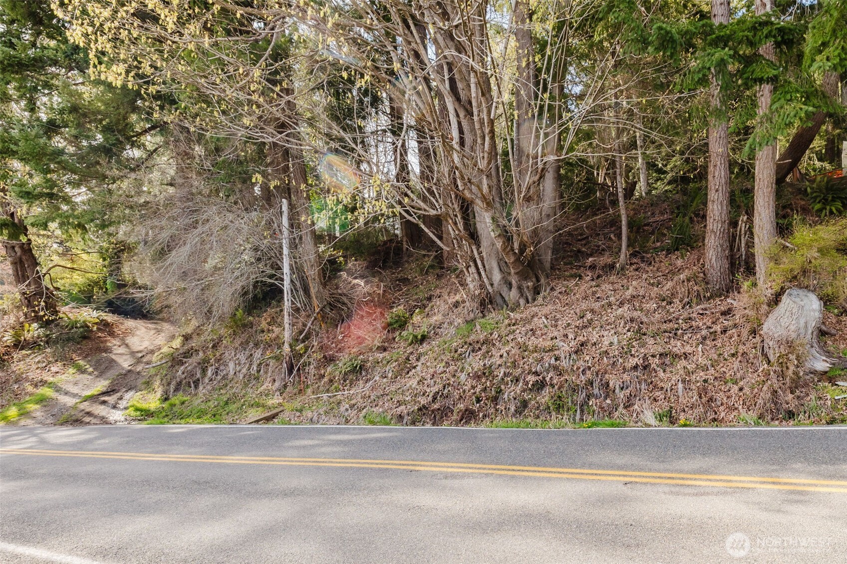 10212 NE North Shore Road , Belfair, WA 98528