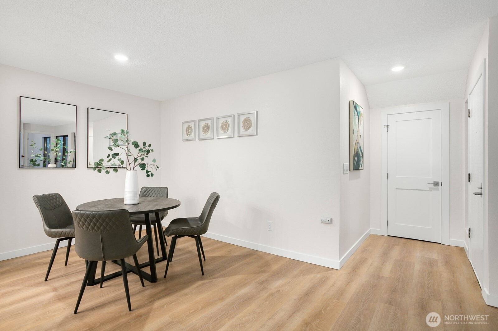 11510 NE 128th Street #2, Kirkland, WA 98034