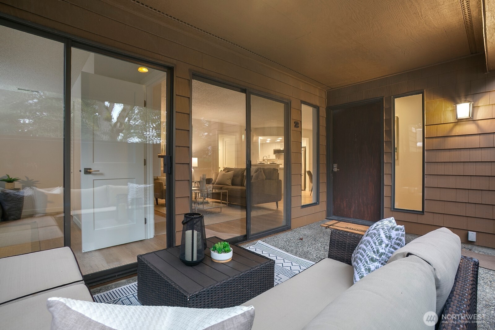 11510 NE 128th Street #2, Kirkland, WA 98034