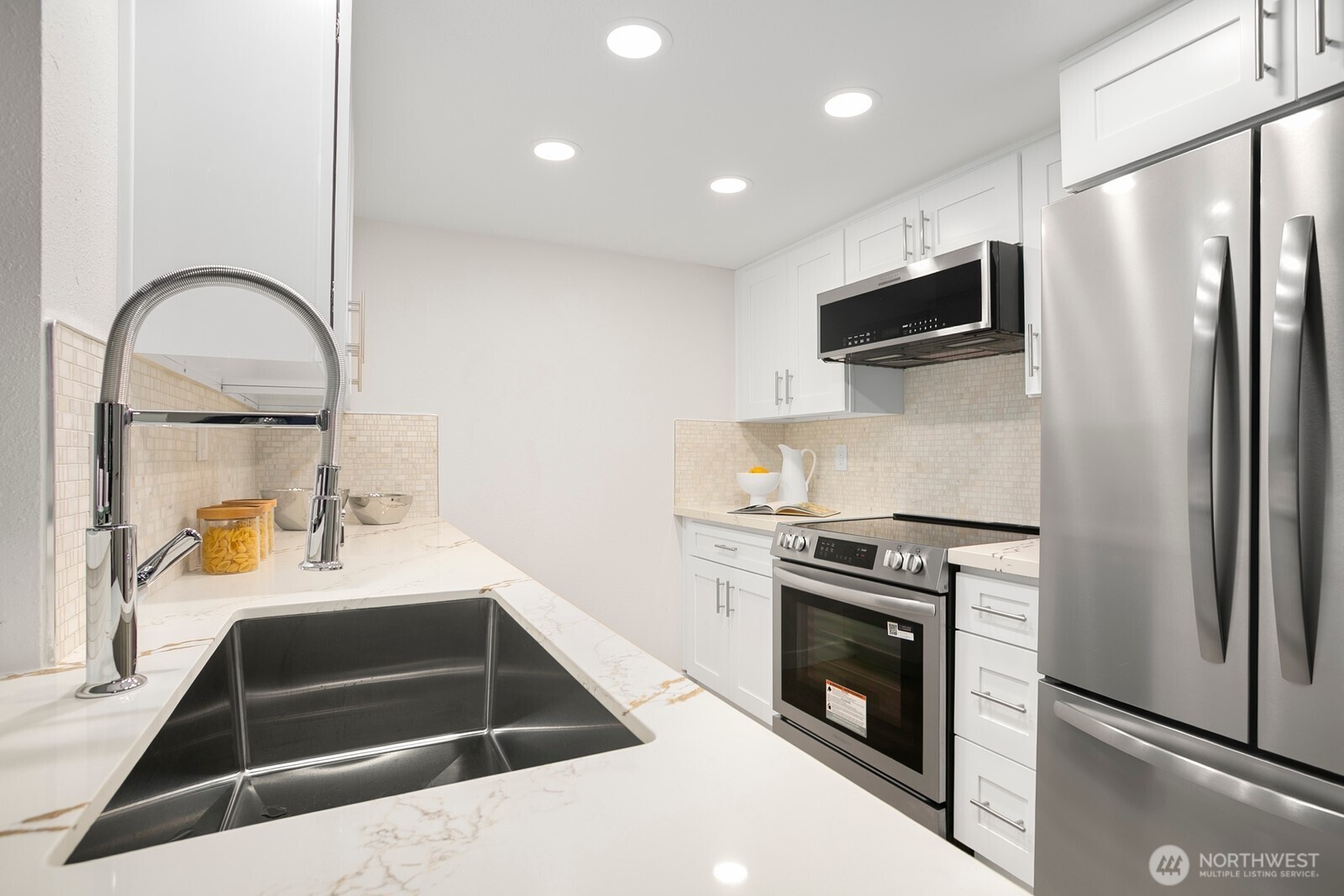 11510 NE 128th Street #2, Kirkland, WA 98034