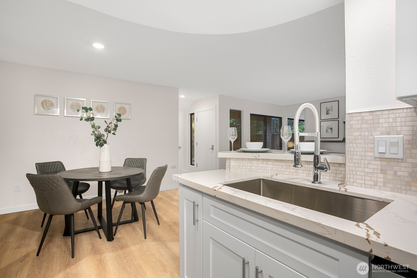 11510 NE 128th Street #2, Kirkland, WA 98034