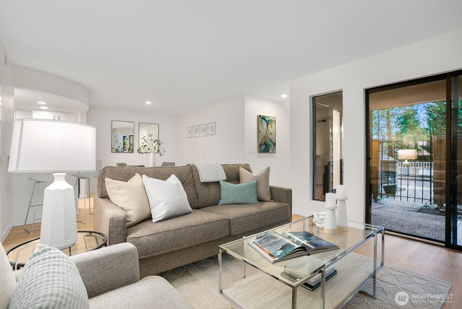 11510 NE 128th Street #2, Kirkland, WA 98034